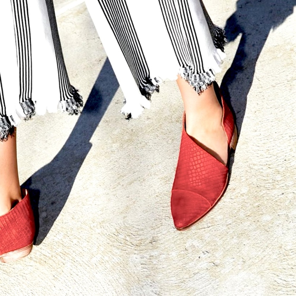 Free People Royals Flat in Embossed Red Croc, 39